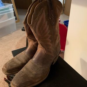 Women’s cowboy boots